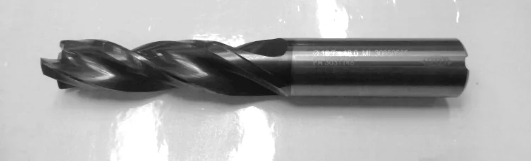 Second tool photographed in the reported hydraulic pump tooling set