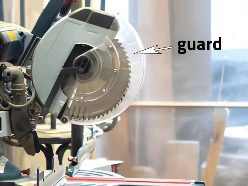 Guarding for mitre saws